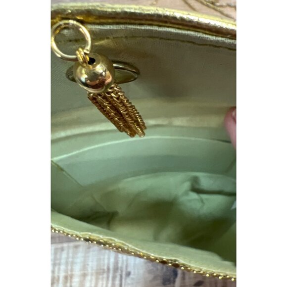 Vintage Gold Mesh Evening Bag With Chain Strap & Tassel Detail - Picture 5 of 5